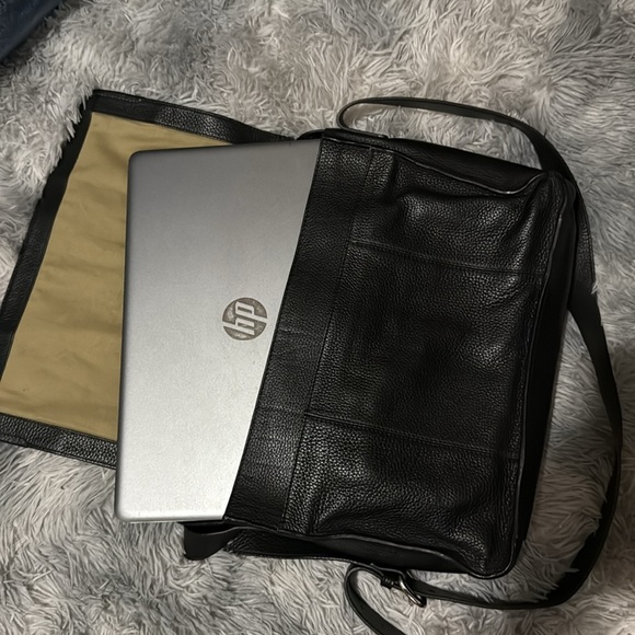 COLE HAAN Pebbled Black Leather Messenger Bag Cole Haan Laptop Bag - Picture 7 of 7